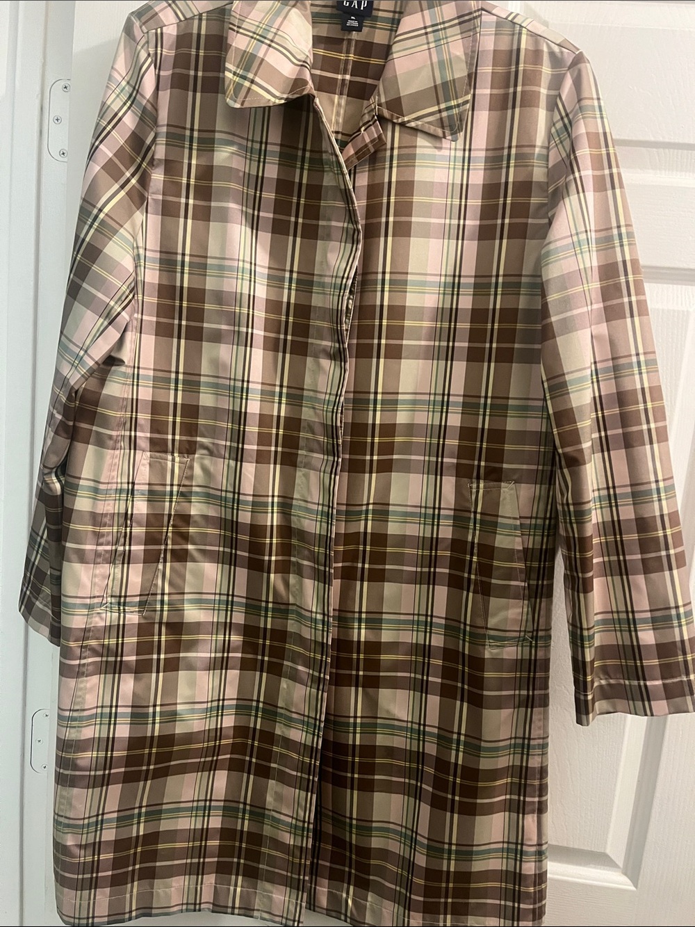GAP Plaid Trench Coat in Pink, Brown & Cream